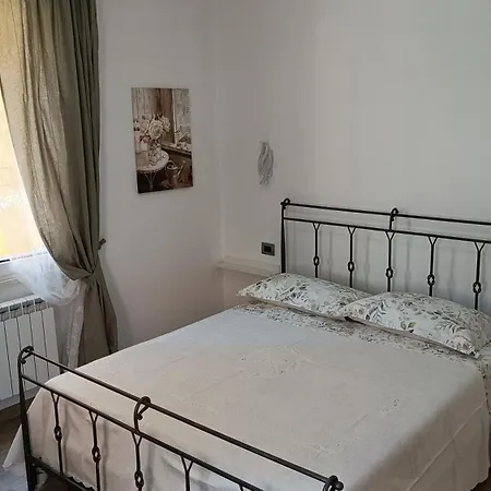 Bed & Breakfast Le Gemme Con Parcheggio E Giardino Casarza Ligure