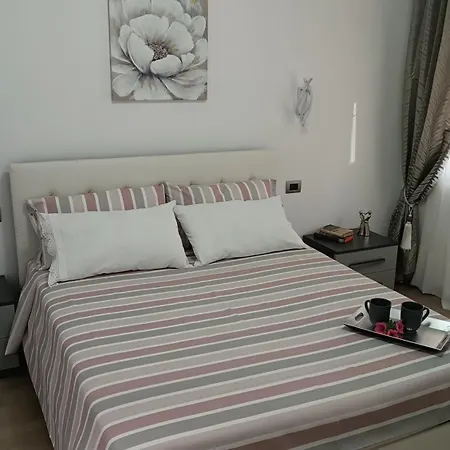 Le Gemme Con Parcheggio E Giardino Alojamento de Acomodação e Pequeno-almoço Casarza Ligure