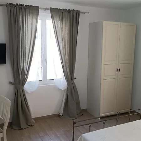 Bed & Breakfast Le Gemme Con Parcheggio E Giardino 3*