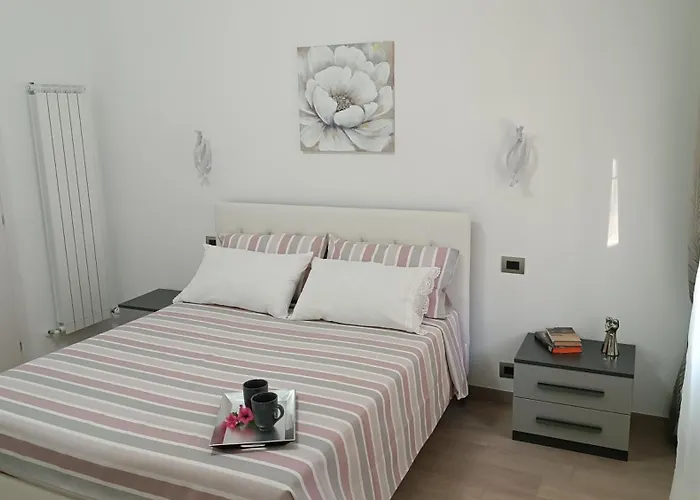 Le Gemme Con Parcheggio E Giardino 3* 卡萨察利古勒