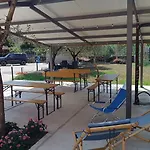 Alojamento de Acomodação e Pequeno-almoço Le Gemme Con Parcheggio E Giardino 3*