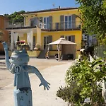 Le Gemme Con Parcheggio E Giardino 住宿加早餐酒店
