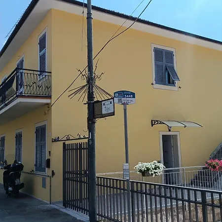 Le Gemme Con Parcheggio E Giardino Casarza Ligure