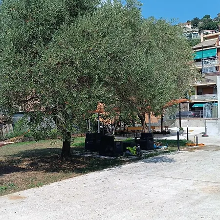 Le Gemme Con Parcheggio E Giardino 3* Casarza Ligure