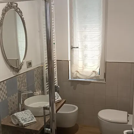 Le Gemme Con Parcheggio E Giardino Bed & Breakfast 3*