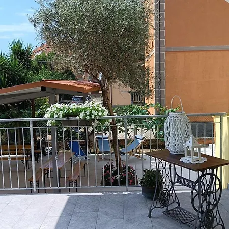 Bed & Breakfast Le Gemme Con Parcheggio E Giardino 3*
