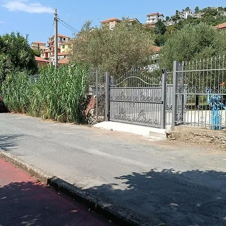 Bed & Breakfast Le Gemme Con Parcheggio E Giardino Casarza Ligure