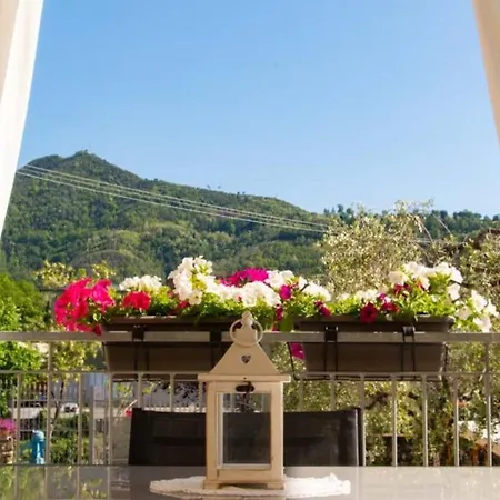 Le Gemme Con Parcheggio E Giardino 3*