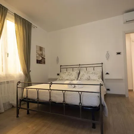 Le Gemme Con Parcheggio E Giardino